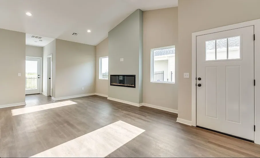 4 bed, 1433 sqft, $1,695 — Photo 3
