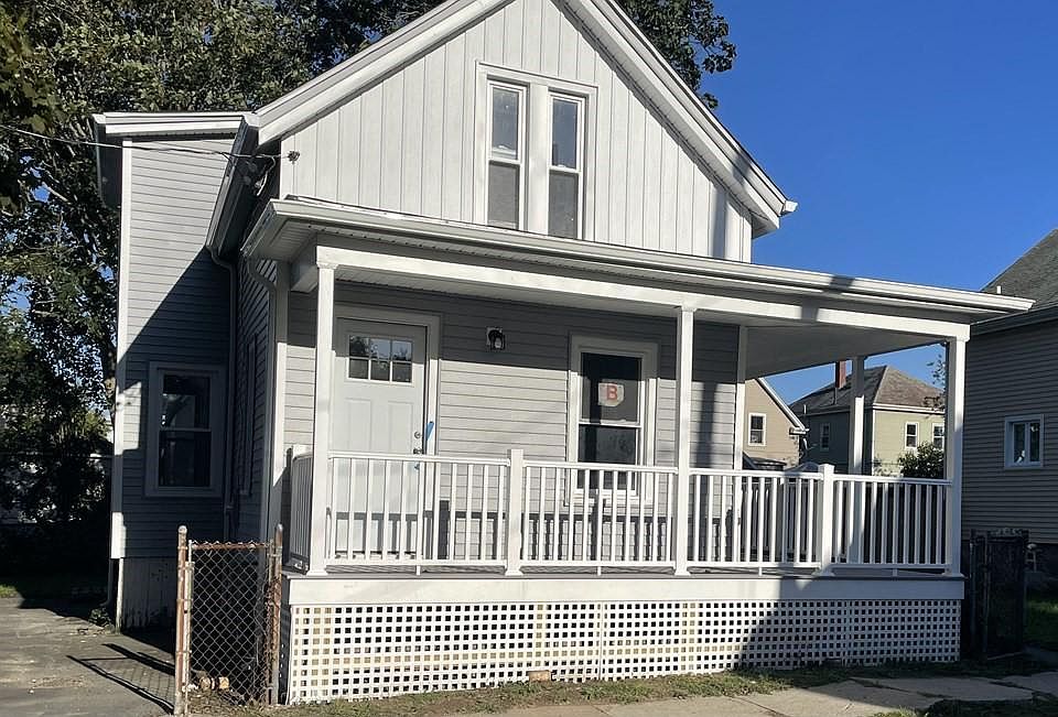 1st image of 152 Florence St