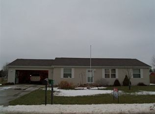 15909 Isaac Dr, Goshen, IN 46526
