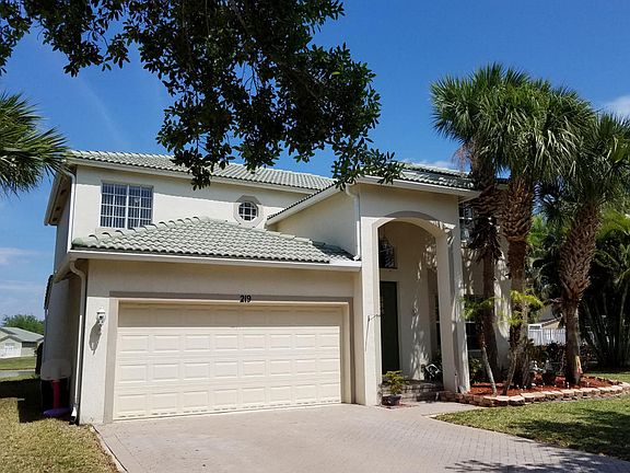 2nd image of 219 Seminole Lakes Dr