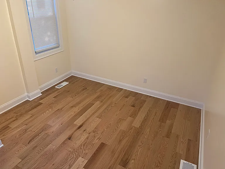 720 Main St — Photo 15