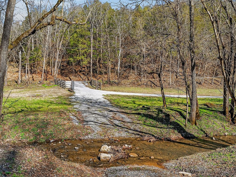 43rd image of 3331 Adamson Branch Rd