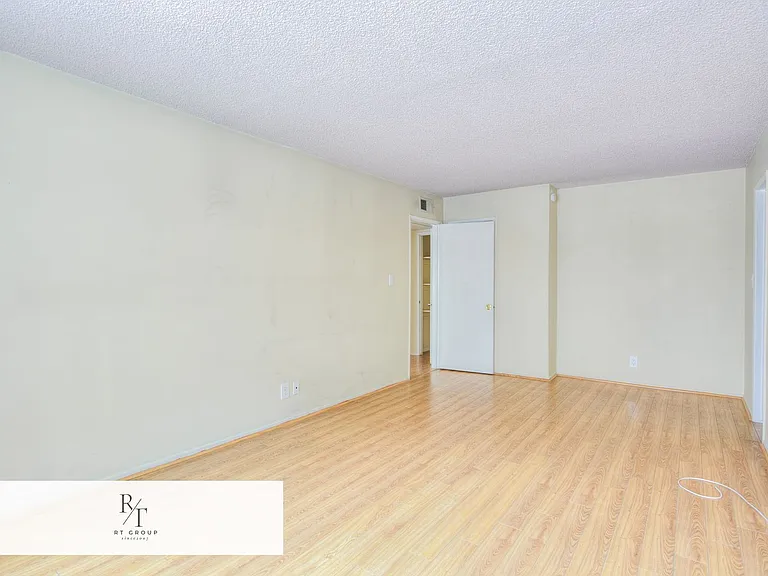 125 S Sierra Madre Blvd #104 — Photo 18