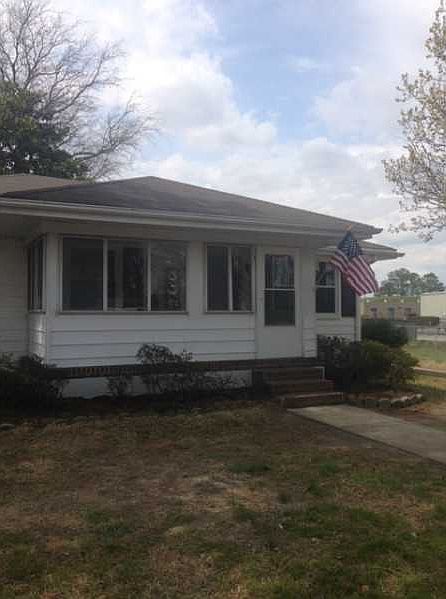 1st image of 18 Riverview Ave