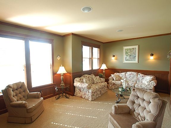 4th image of 8515 229th Street Ct E
