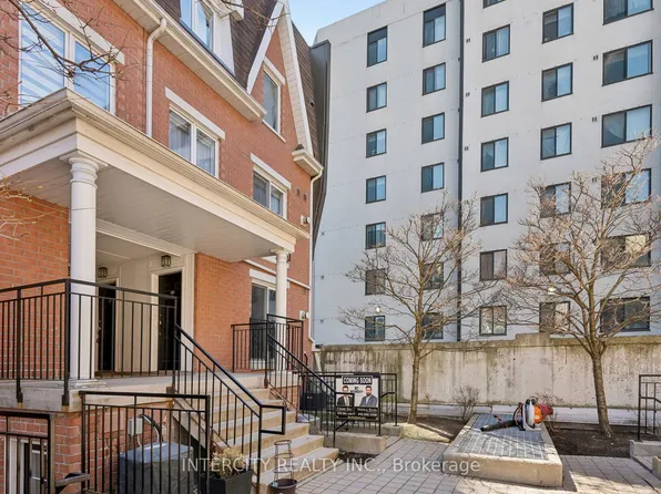 10 Laidlaw St #741, Toronto, ON M6K 1X2