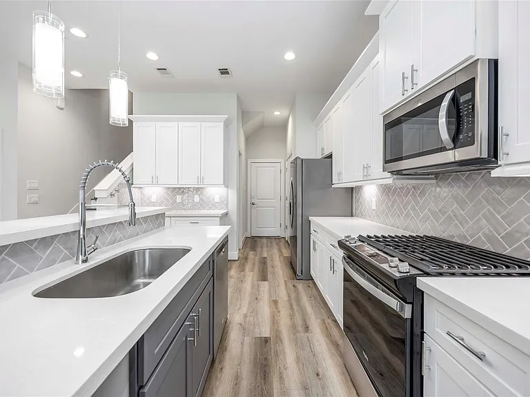 1411 Bigelow St — Photo 11