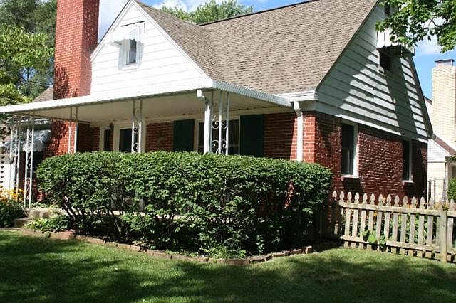 1st image of 3610 Delaine Ave