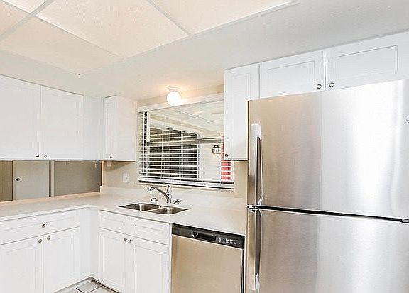 5th image of 7020 Couperin Blvd