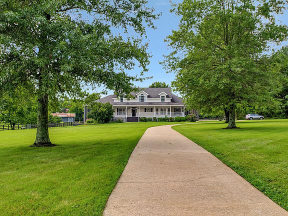 2nd image of 1576 Old Hillsboro Rd