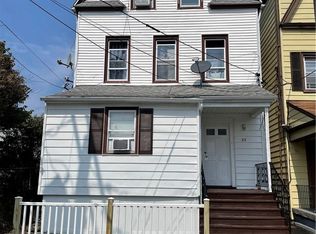 33 Grove Ave, New Rochelle, NY 10801