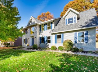 7229 Cuesta Way Dr NE, Rockford, MI 49341