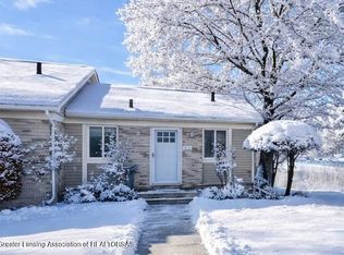 1918 Lac Du Mont Dr, Haslett, MI