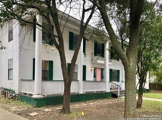 1132 W French Pl, San Antonio, TX 78201