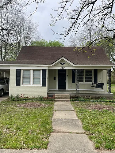 527 Grove St Photo 1