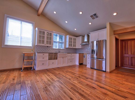 3rd image of 22665 K St
