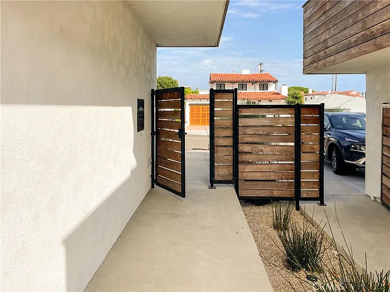 206 Avenida Victoria #A — Photo 4