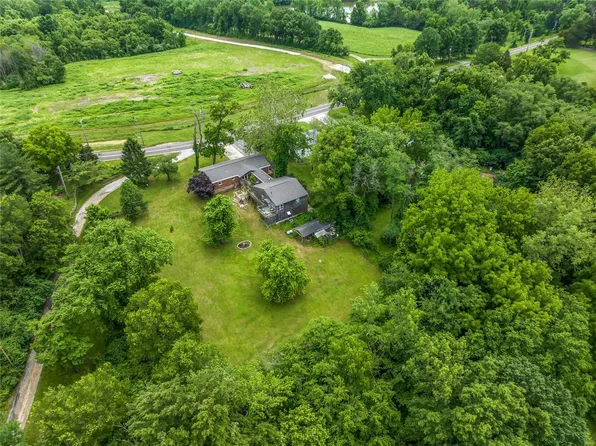 12825 Spanish Pond Rd, Saint Louis, MO 63138