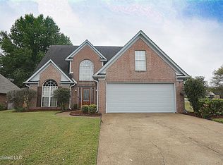 9195 Lakeside Dr, Olive Branch, MS 38654