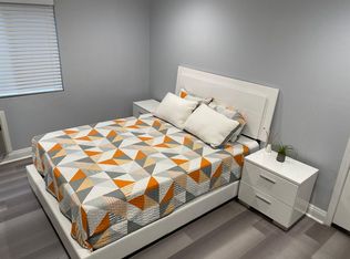 14942 Newland St, Midway City, CA 92655