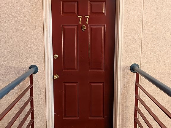 2nd image of 839 Main St APT 77