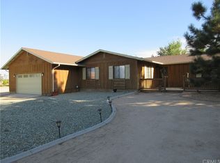 10151 Valley Vista Rd, Phelan, CA 92371