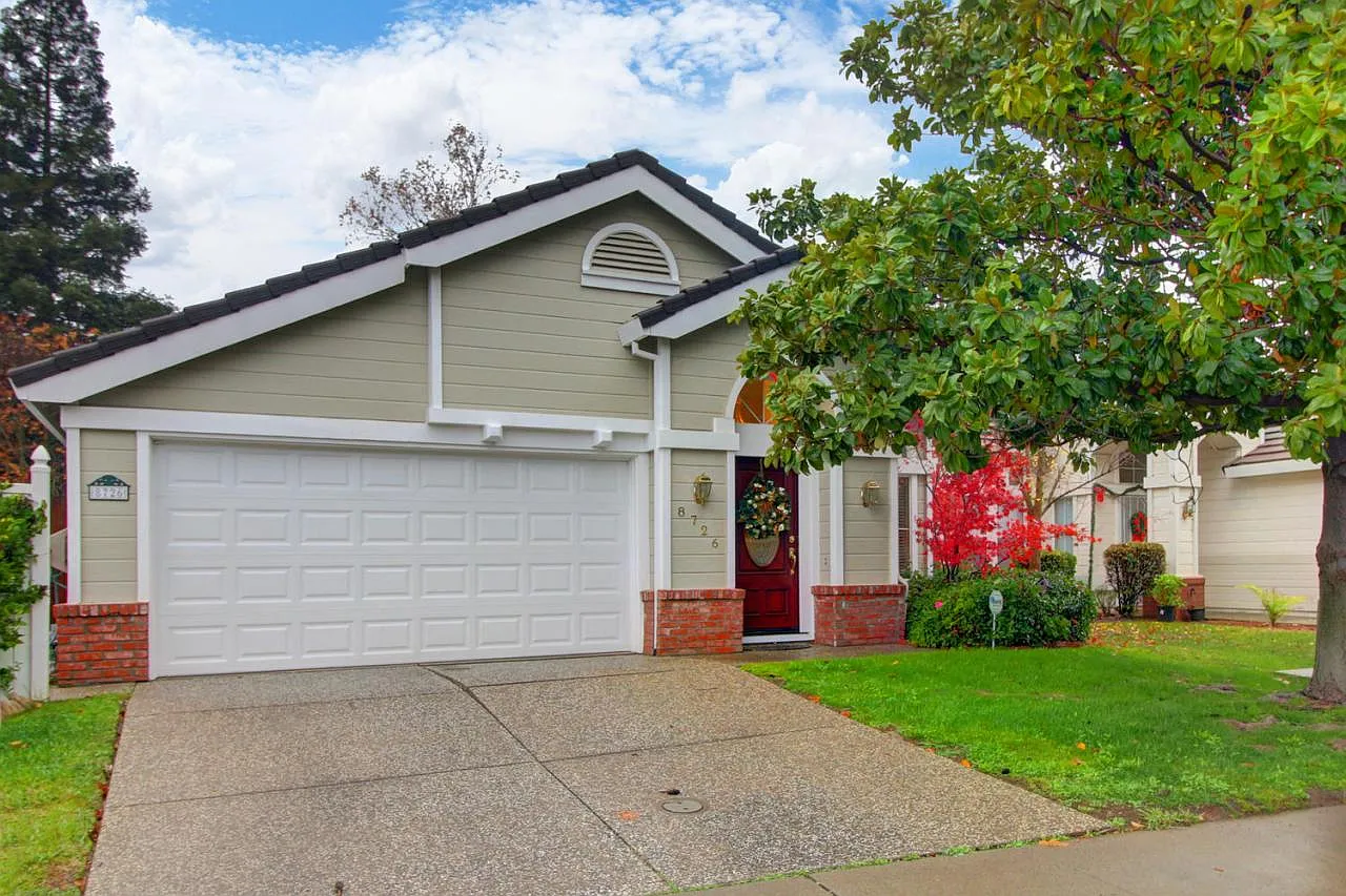 8726 Lewie Way photo 1