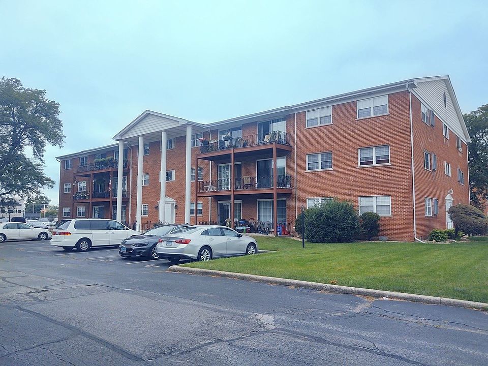 1st image of 6135 W 94th St APT A5