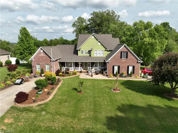 1121 Town Creek Rd, Eden, NC 27288