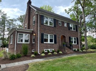 22 Welsh Rd, Essex Fells, NJ 07021