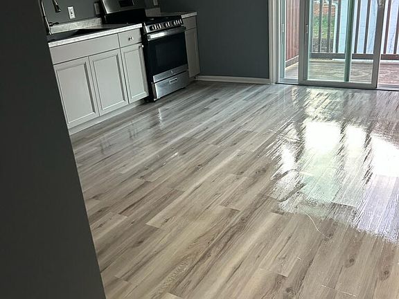 2nd image of 1640 James St APT B
