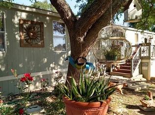 601 Oak Mdws, San Marcos, TX 78666