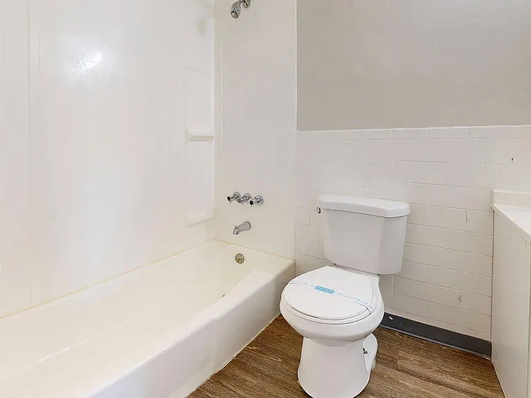 298 Meridian St #1 — Photo 9