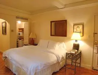 Rented by Nest Seekers International