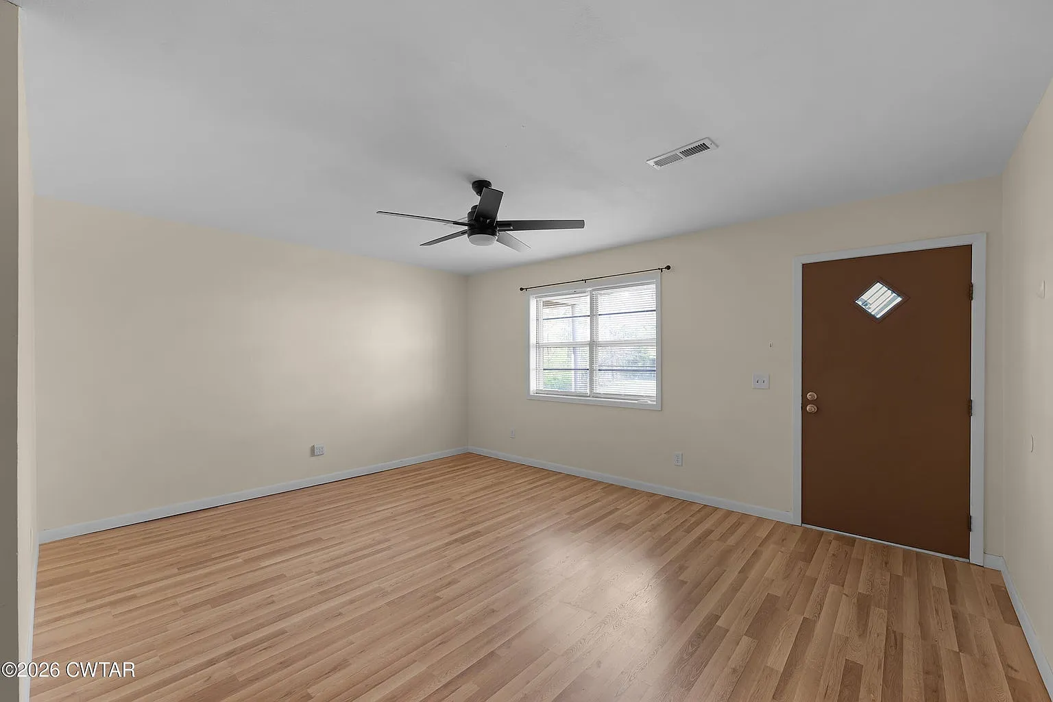 2 bed, 1000 sqft, $1,000 — Photo 2