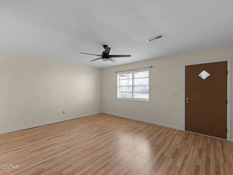 1137 Argus St #4 — Photo 2