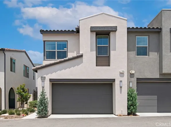 15942 Sparrow Ct, Fontana, CA 92336