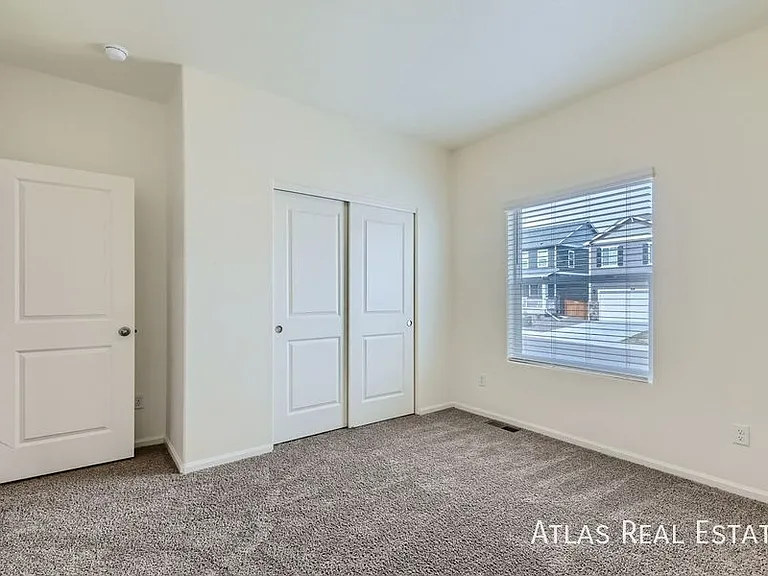 987 Cascade Falls St — Photo 9