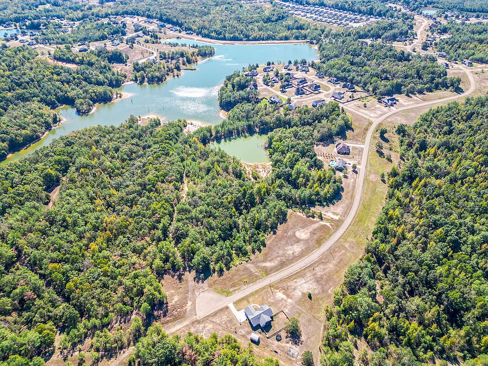 1st image of 0 Lakes Dr S