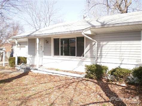 2nd image of 2235 E Battlefield Rd