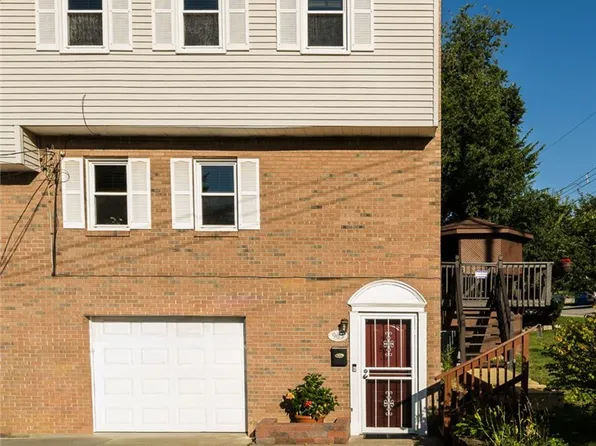 963 Pittsburgh St, North Versailles, PA 15137