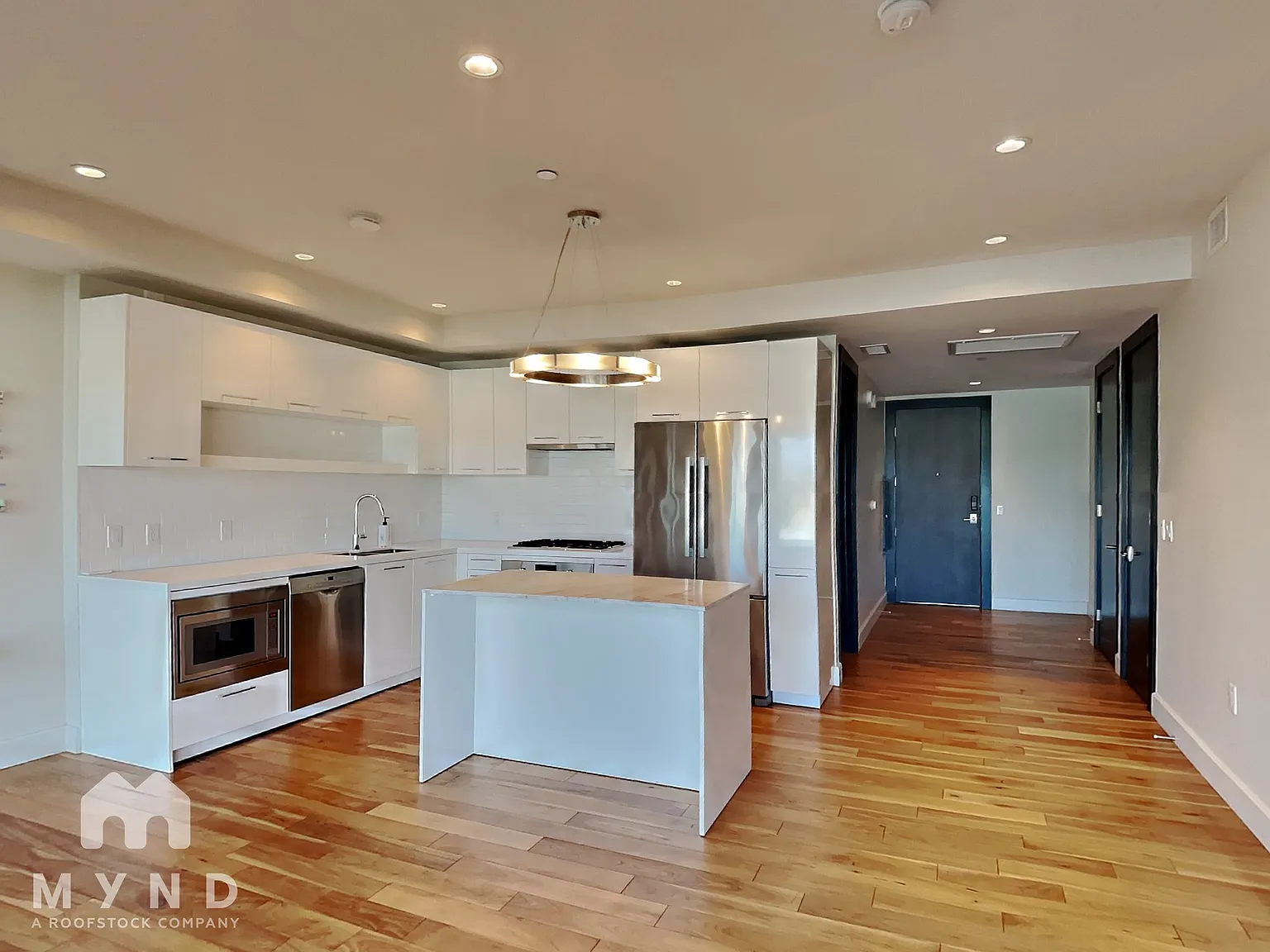 2 bed, 2.0 bath, 1072 sqft, $3,205 — Photo 1
