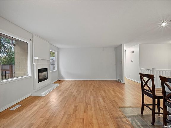 5th image of 828 Shannon ROAD