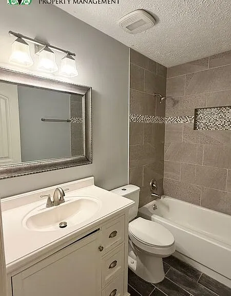 900 Clearbrook Crse SW — Photo 24