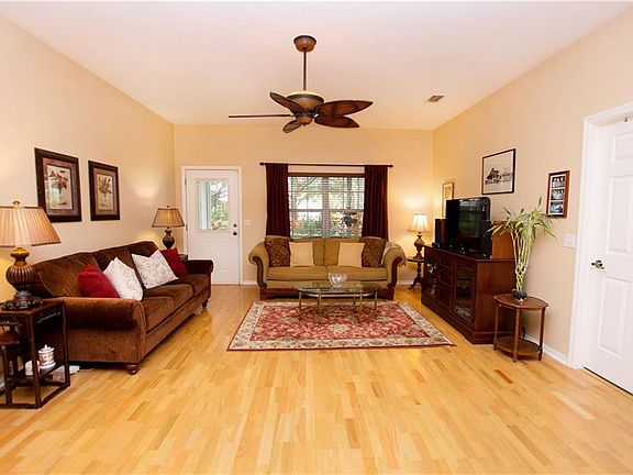 5th image of 1228 Green Oak Trl
