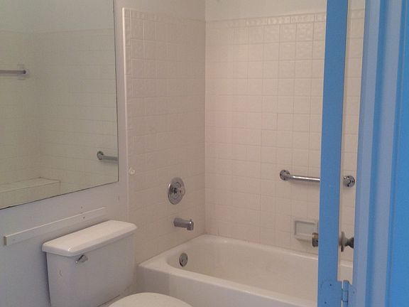 2nd image of 5438 Verona Dr APT F