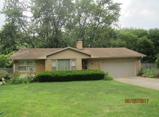 22 Lange Ave, Savoy, IL