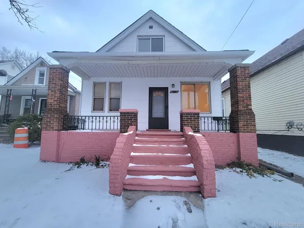 3857 Commor St, Hamtramck, MI 48212