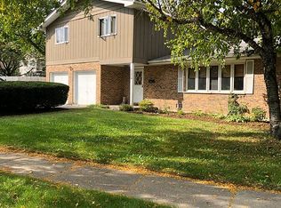1206 Prairie St, St Charles, IL