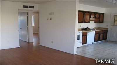 2nd image of 1881 W La Osa St